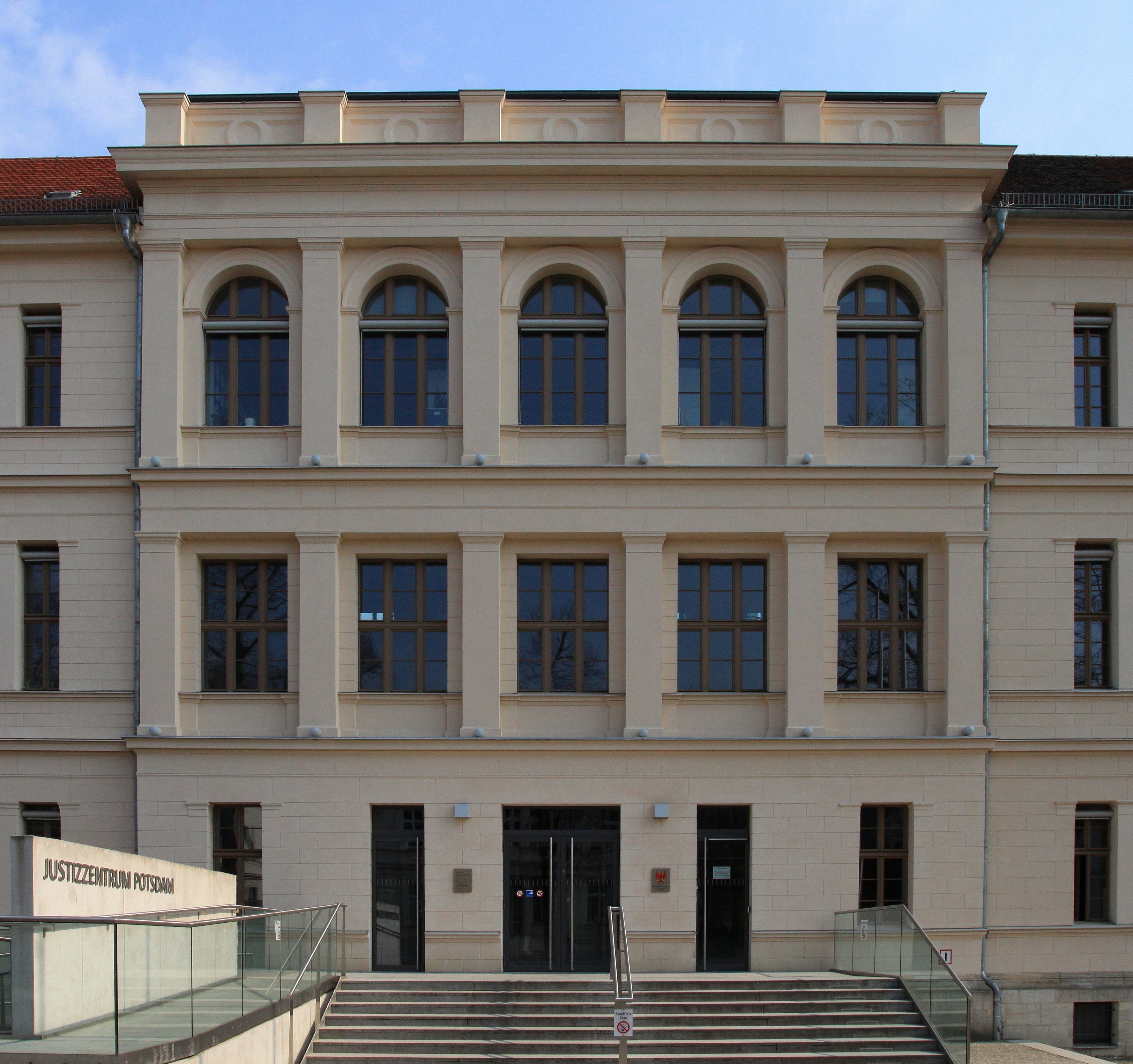 Ansicht des Dienstgebäudes der Staatsanwaltschaft Potsdam Ansicht des Dienstgebäudes der Staatsanwaltschaft Potsdam